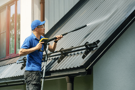 pressure washing commercial roof